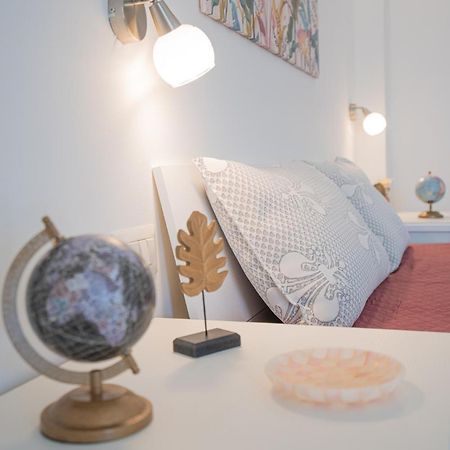 Ambra Holiday Rooms - Rooms & Beach サン・テオドーロ エクステリア 写真