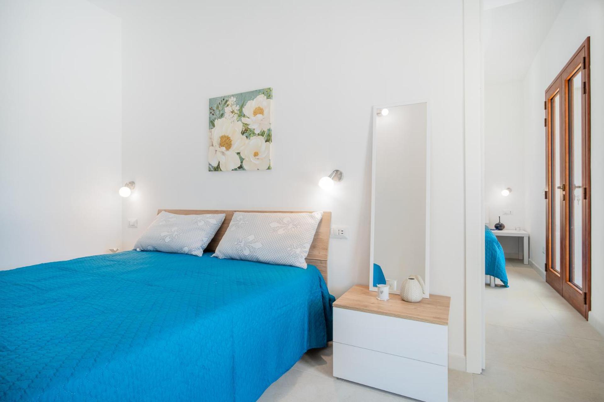 Ambra Holiday Rooms - Rooms & Beach サン・テオドーロ エクステリア 写真